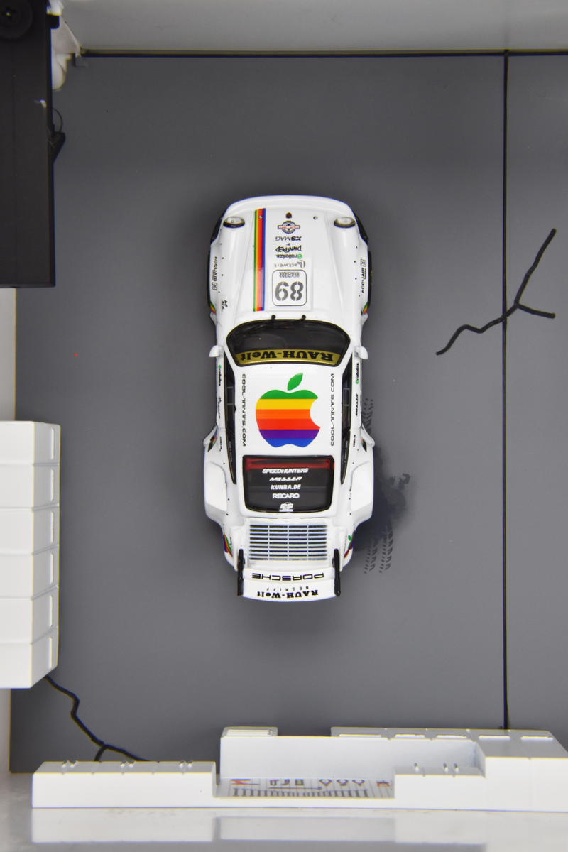 Illustration for article titled Works Wednesday: 1/64 Tarmac Works RWB 930 Apple Edition